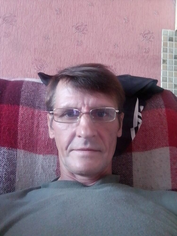 28918622  , 52 ,    