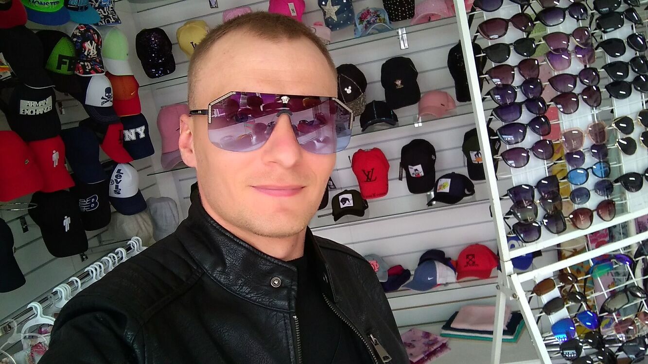  ,   Stas, 35 ,   ,   