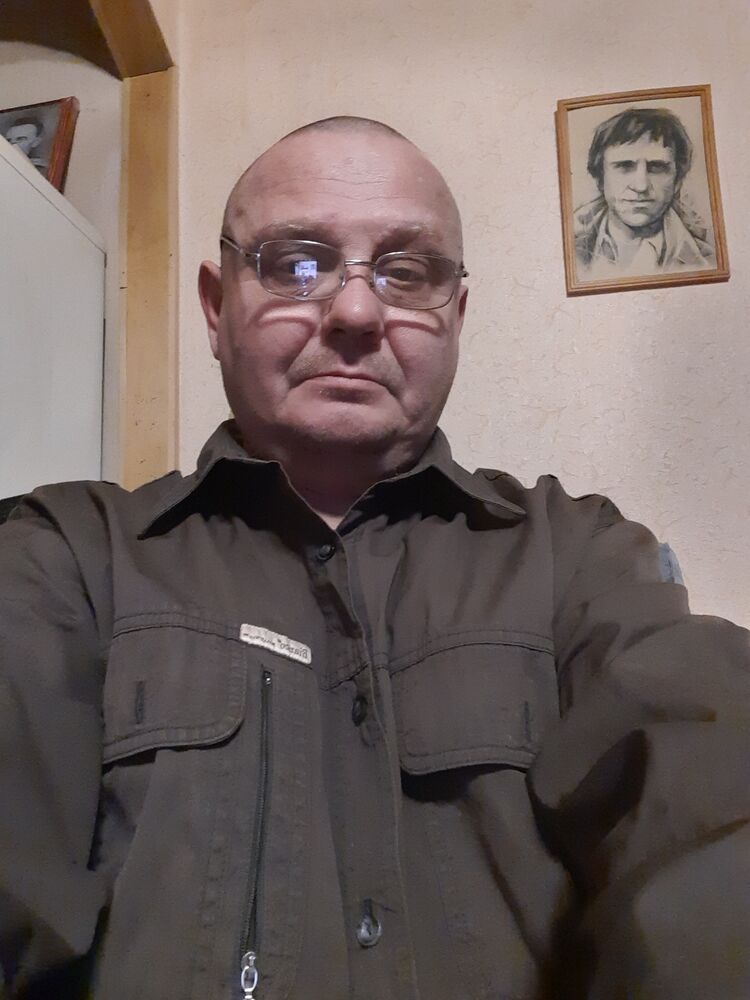  39405762  , 54 ,    