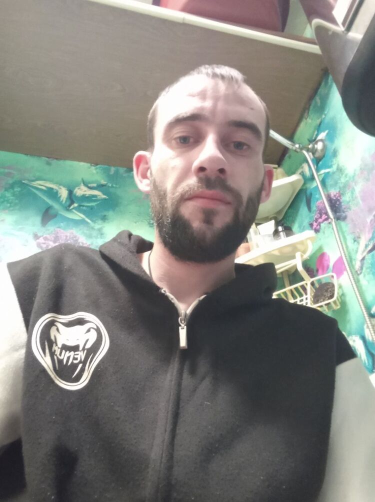 40696352  , 31 ,    