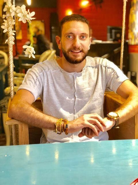  18877612  Mahmoud, 31 ,    