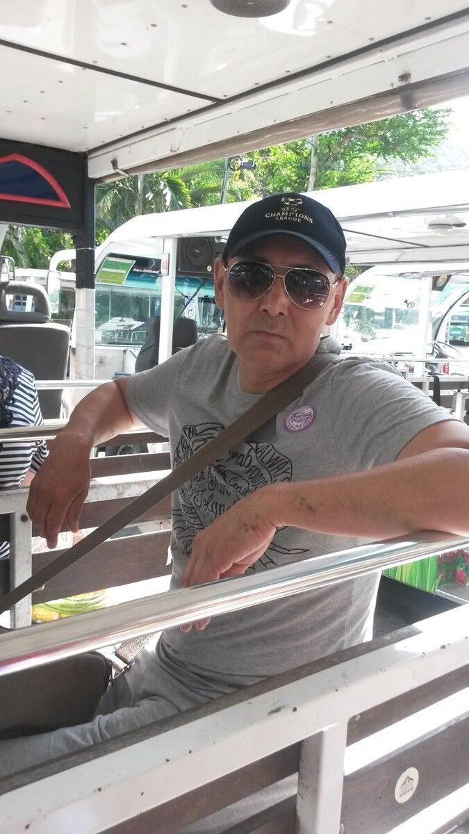  ,   Brunet, 57 ,   ,   , c 