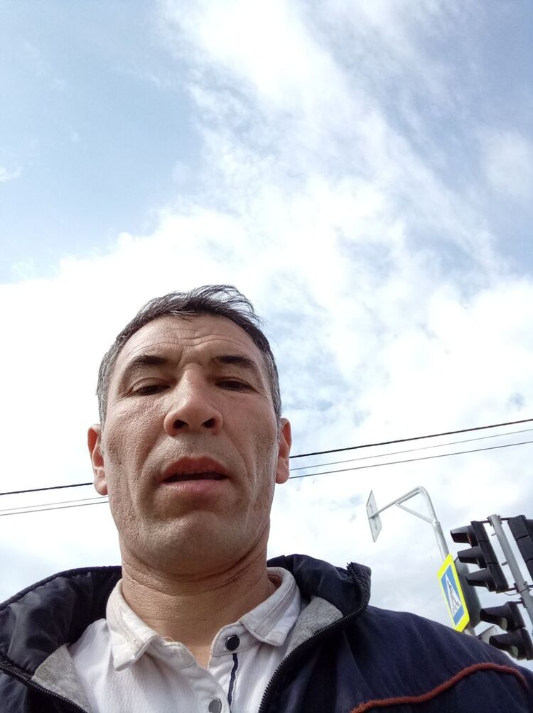  27358942  Rasuljon, 43 ,    