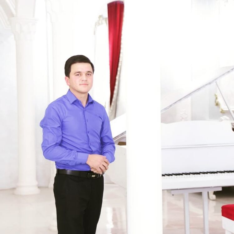  47225922  Surojbek, 24 ,    