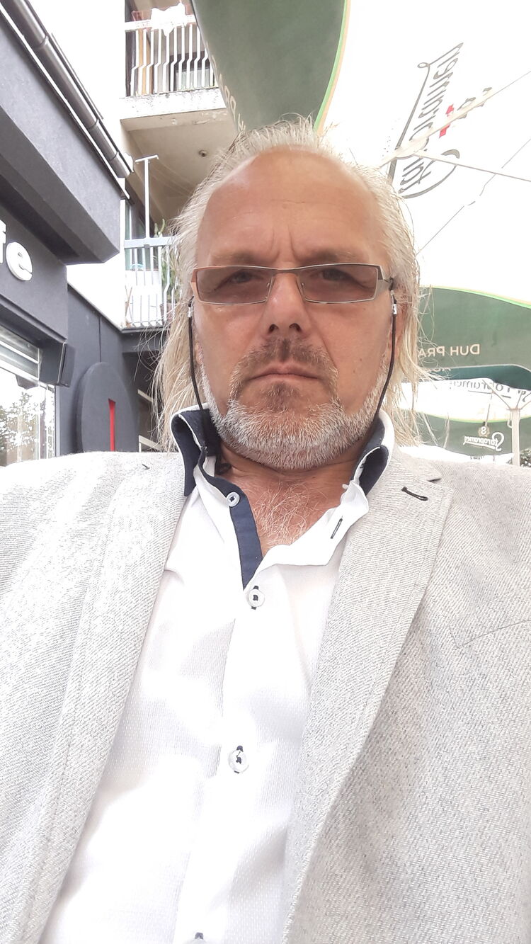  Uzice,   , 63 ,   c 
