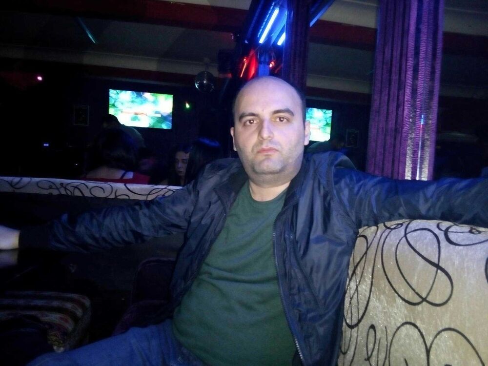 17183852  Ilham, 41 ,    