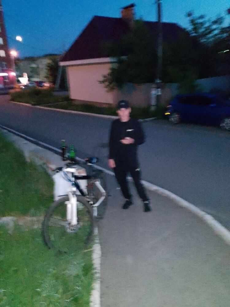  46152422  , 29 ,    