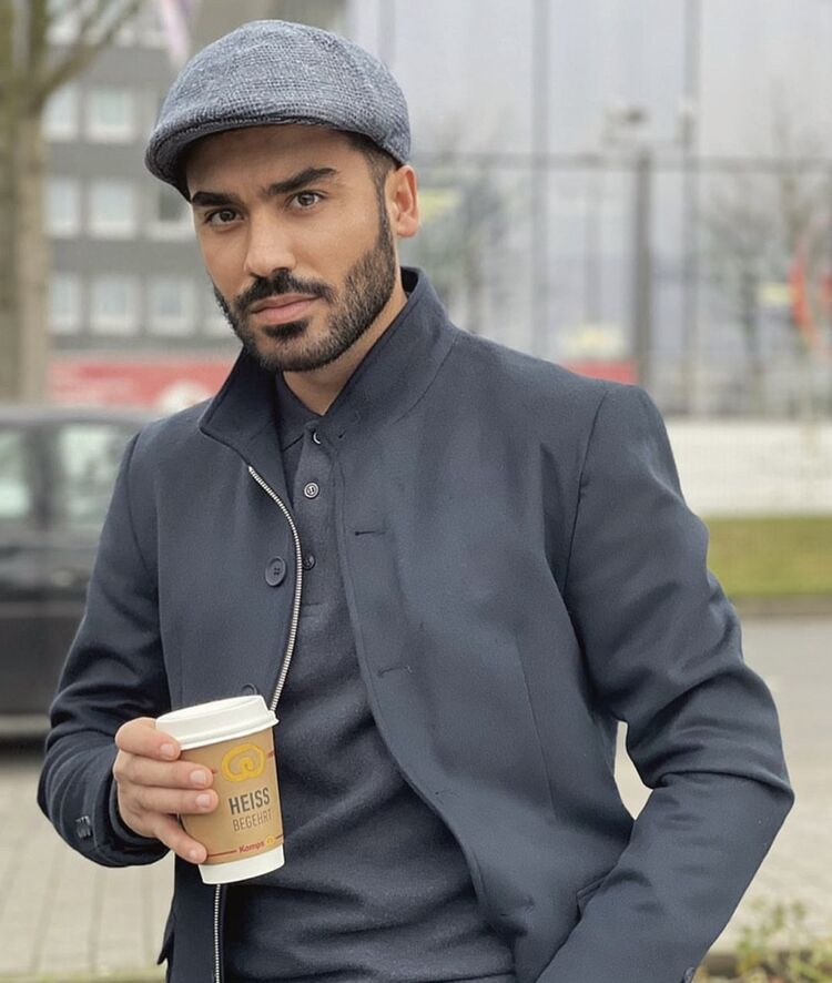 ���� 28208342 ������� Emil, 30 ���, ���� ���������� � ��������