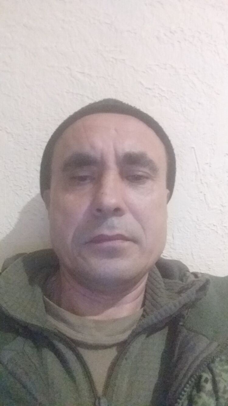  31753972  , 52 ,    