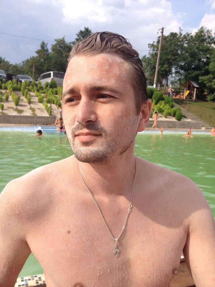  34673942  Alex, 41 ,    Humpolec