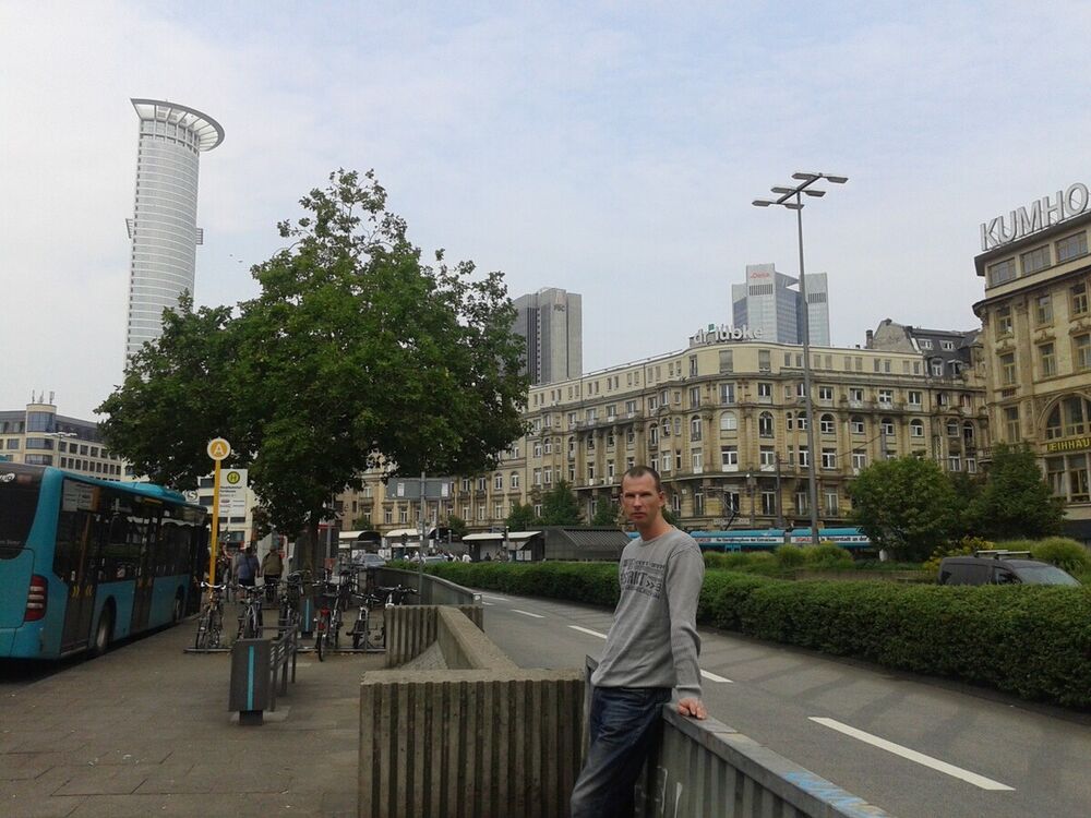  ,   Deniss, 39 ,   