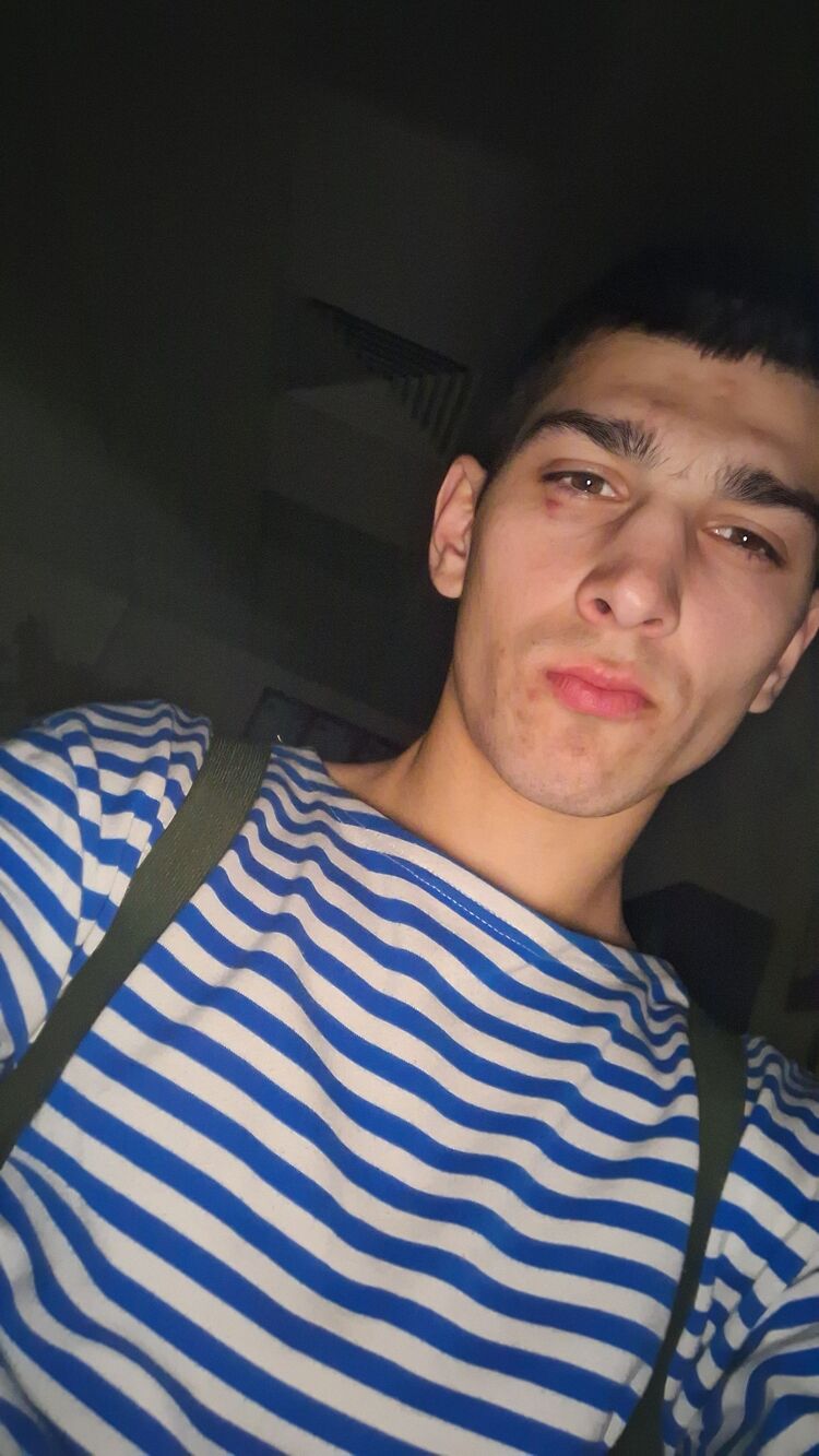  49646272  Artem, 24 ,    
