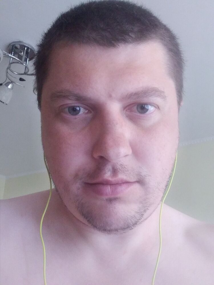  27326182  Slavik, 41 ,    