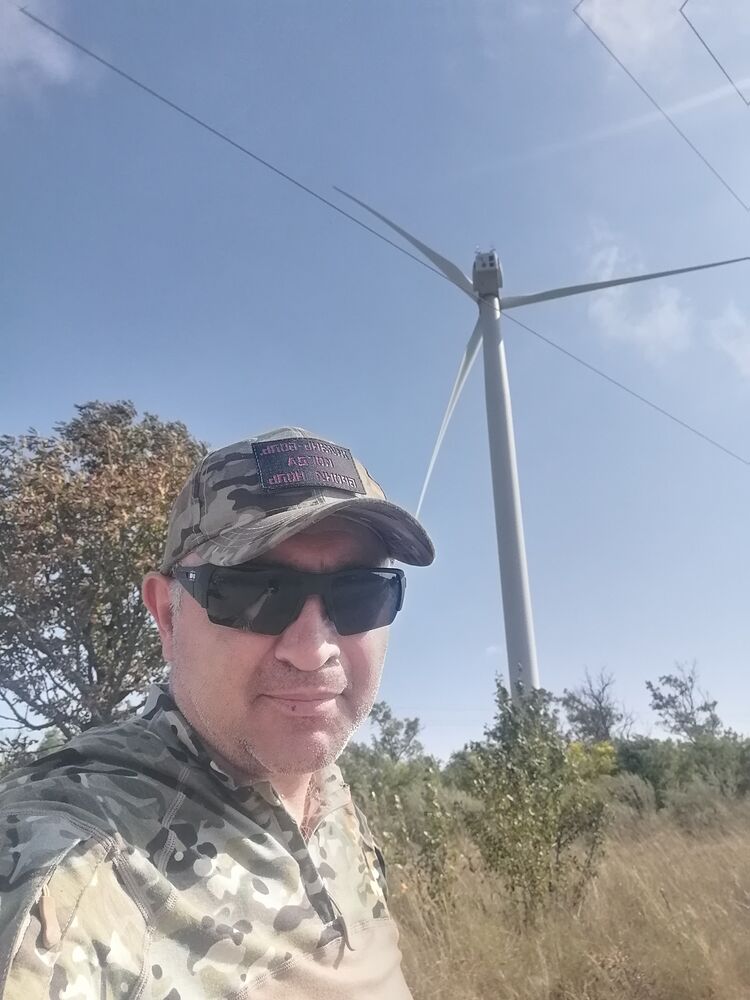  ,   Arthur, 49 ,   c 