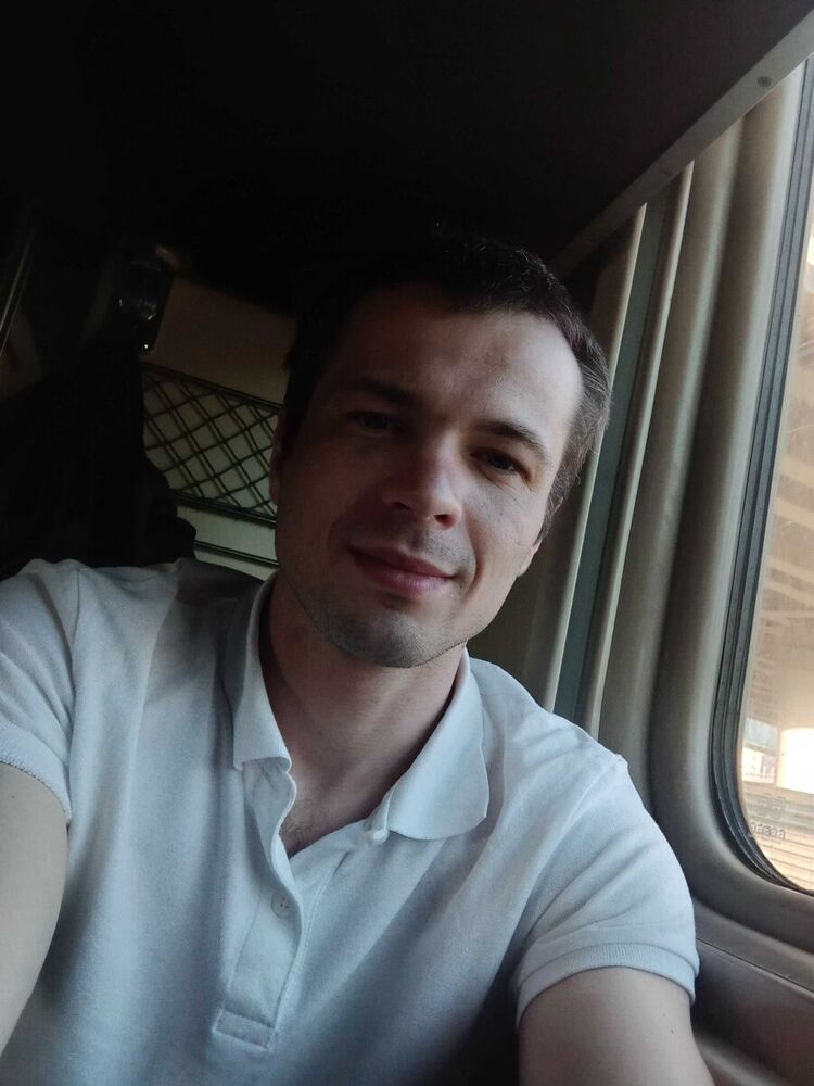  20191522  Selivanov, 32 ,    -