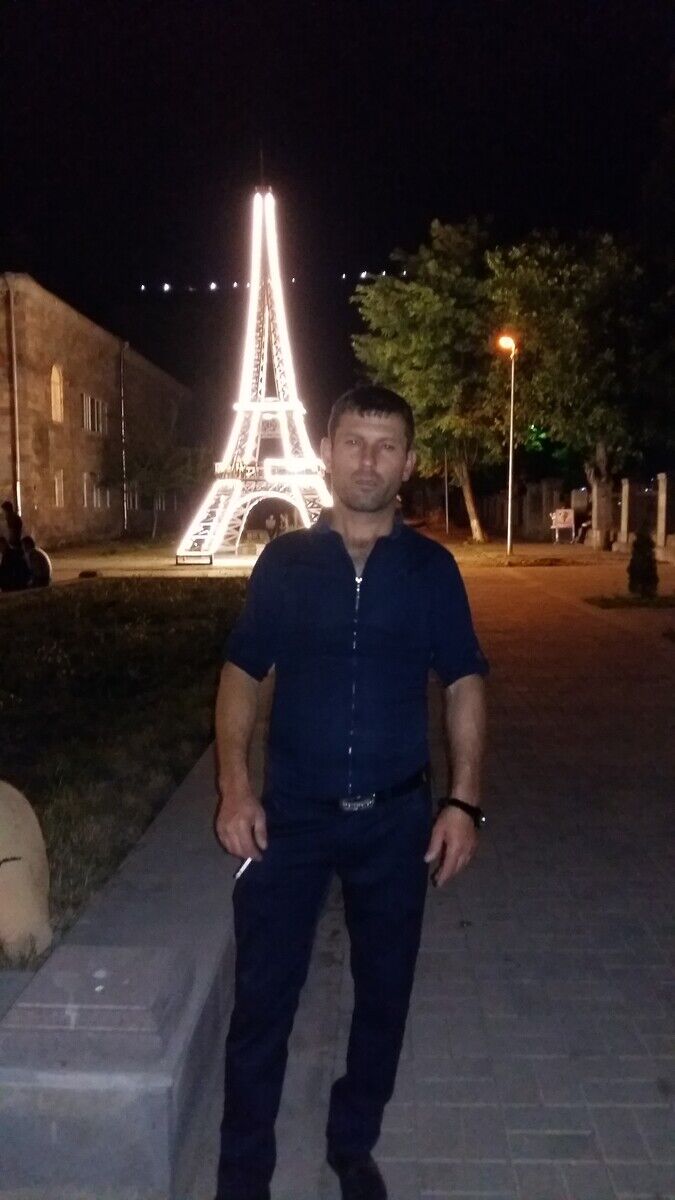  ,   Erik, 32 ,   ,   , c 