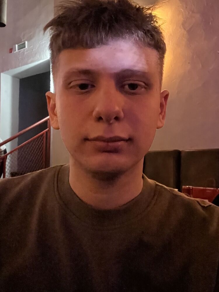  48902562  Aleksandr, 21 ,    