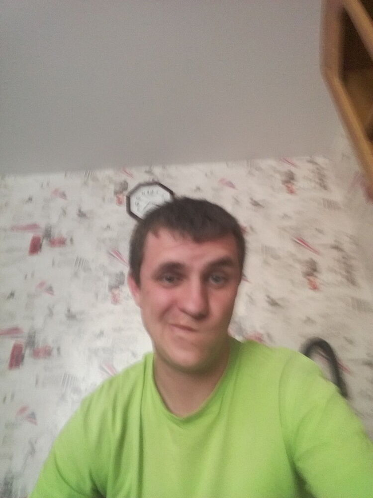  ,   Artem, 32 ,   ,   , c 