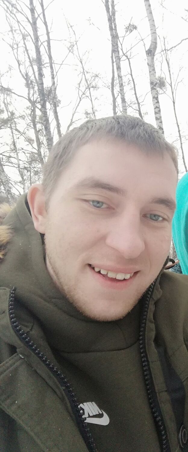  42447762  Yriy, 32 ,    