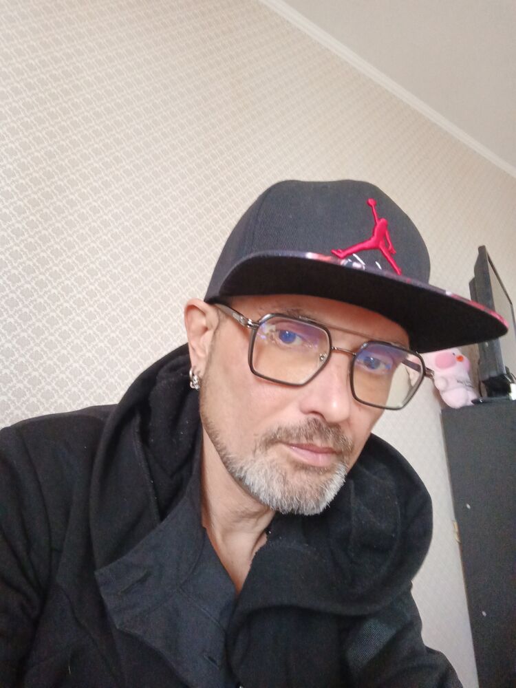  49762932  Farkhad, 49 ,    