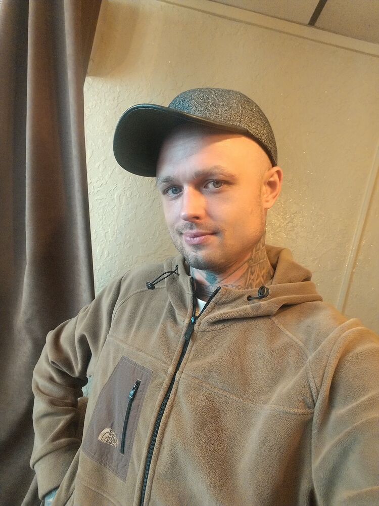  47679052  Vadim, 34 ,    