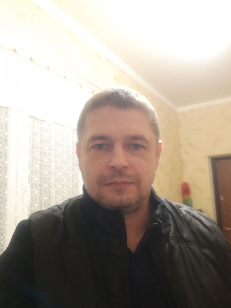  48301122  Vadim, 41 ,    