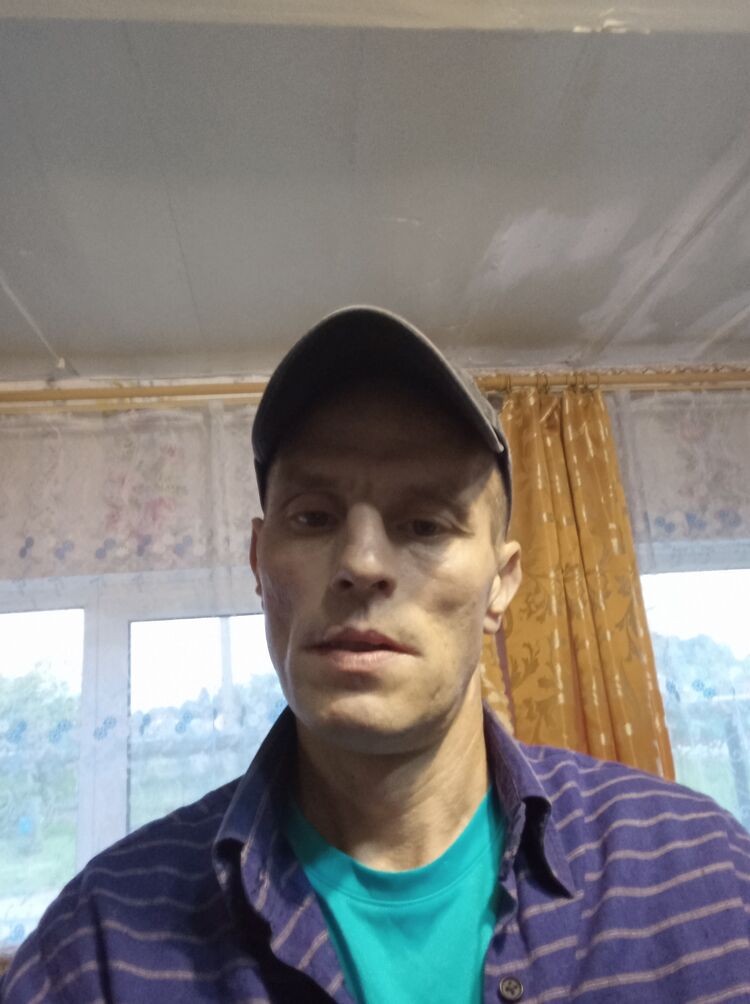 44934072  , 42 ,    