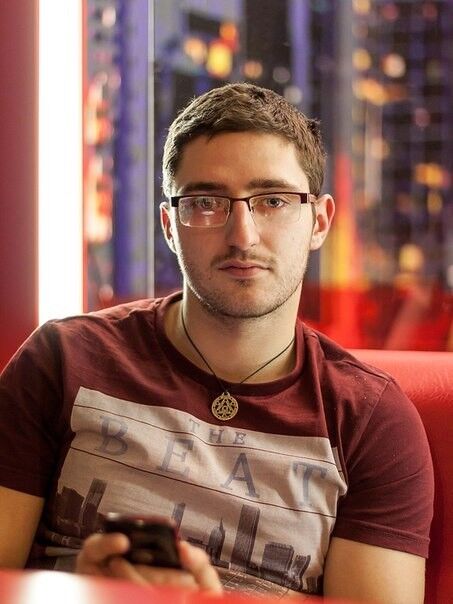  ,   Sergei, 32 ,   