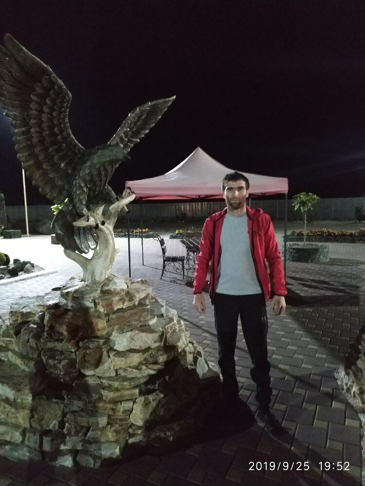  17945642  Alim, 32 ,    