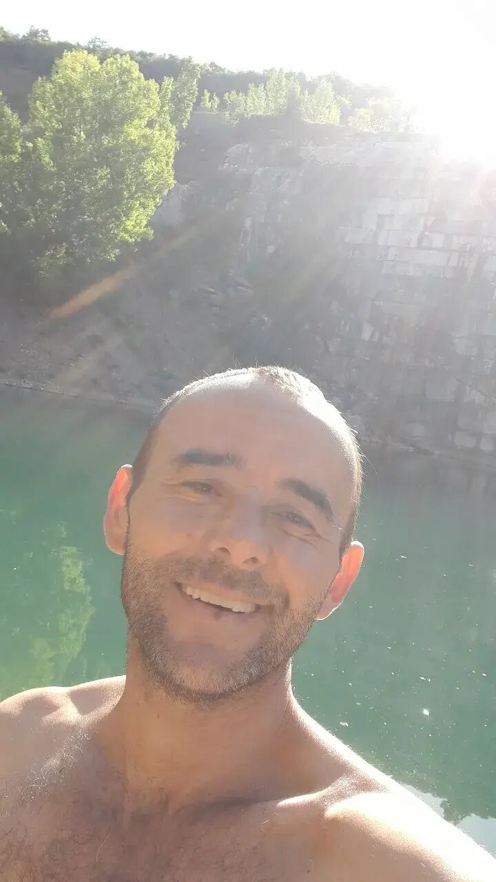  23905752  , 44 ,    