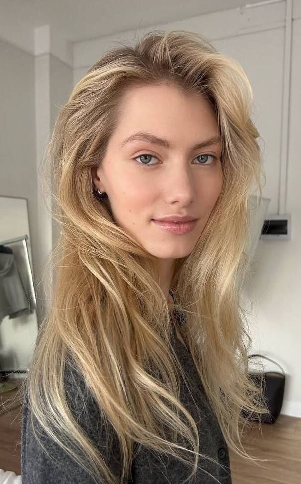  53773402  Vika, 28 ,    