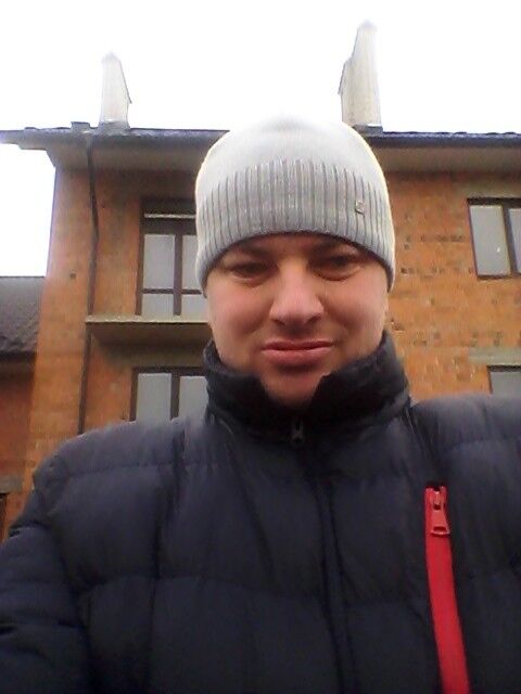  19784482  Oleg, 39 ,    