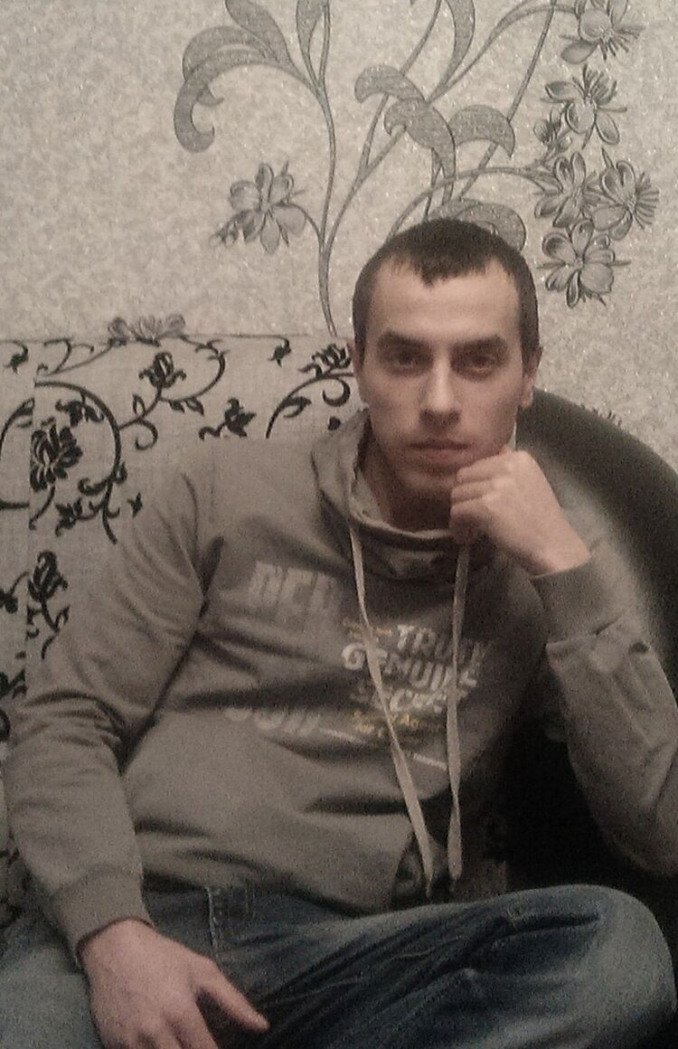  -,   Denis, 31 ,     , c 