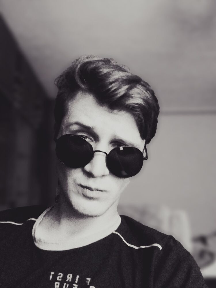  16636272  Bohdan, 28 ,    