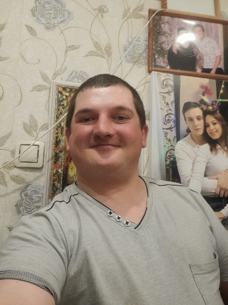  43153242  Vladimir, 36 ,    