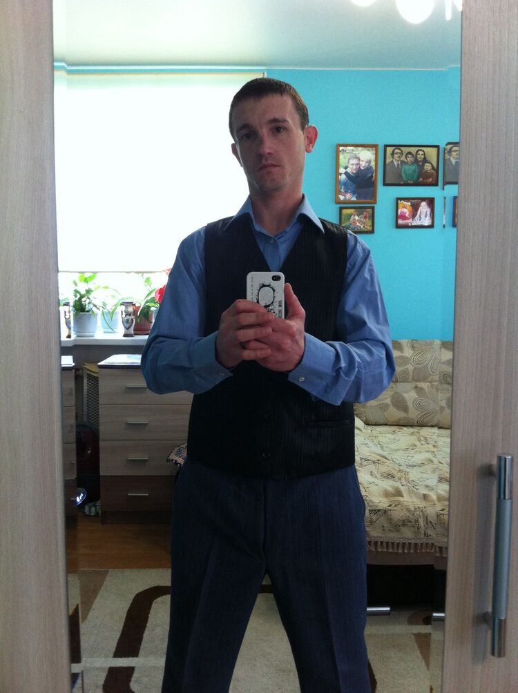  ,   Alecsei, 41 ,   ,   , c 