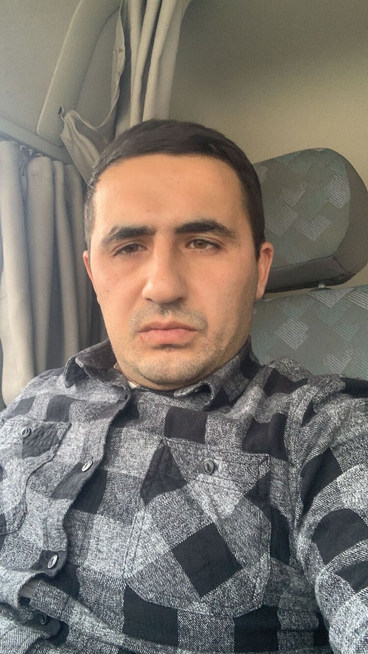 49264252  VAHE, 32 ,    