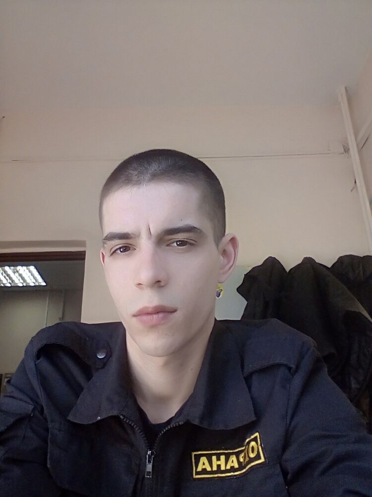  18106342  , 30 ,    