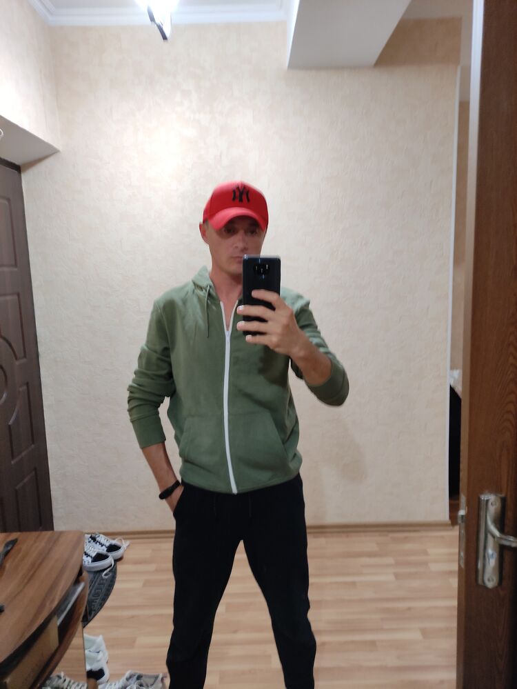  23895592  Oleg, 43 ,    