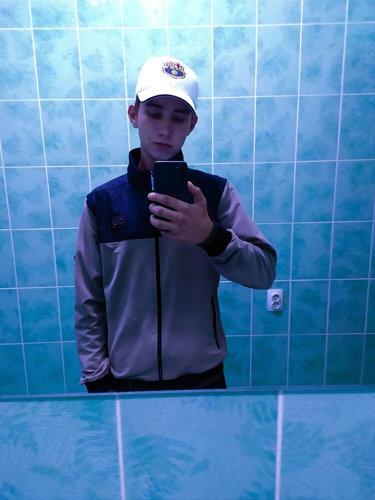 ,   Alexander, 20 ,   c 