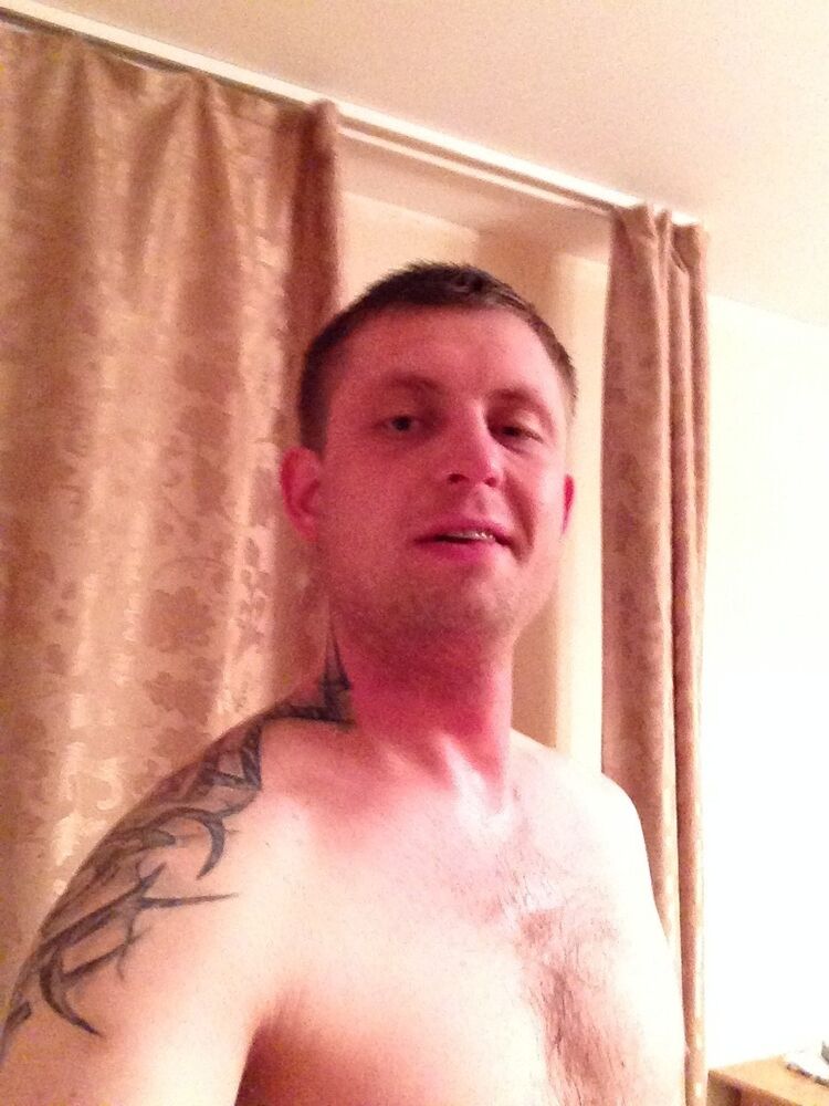   ,   Vladimir, 33 ,   