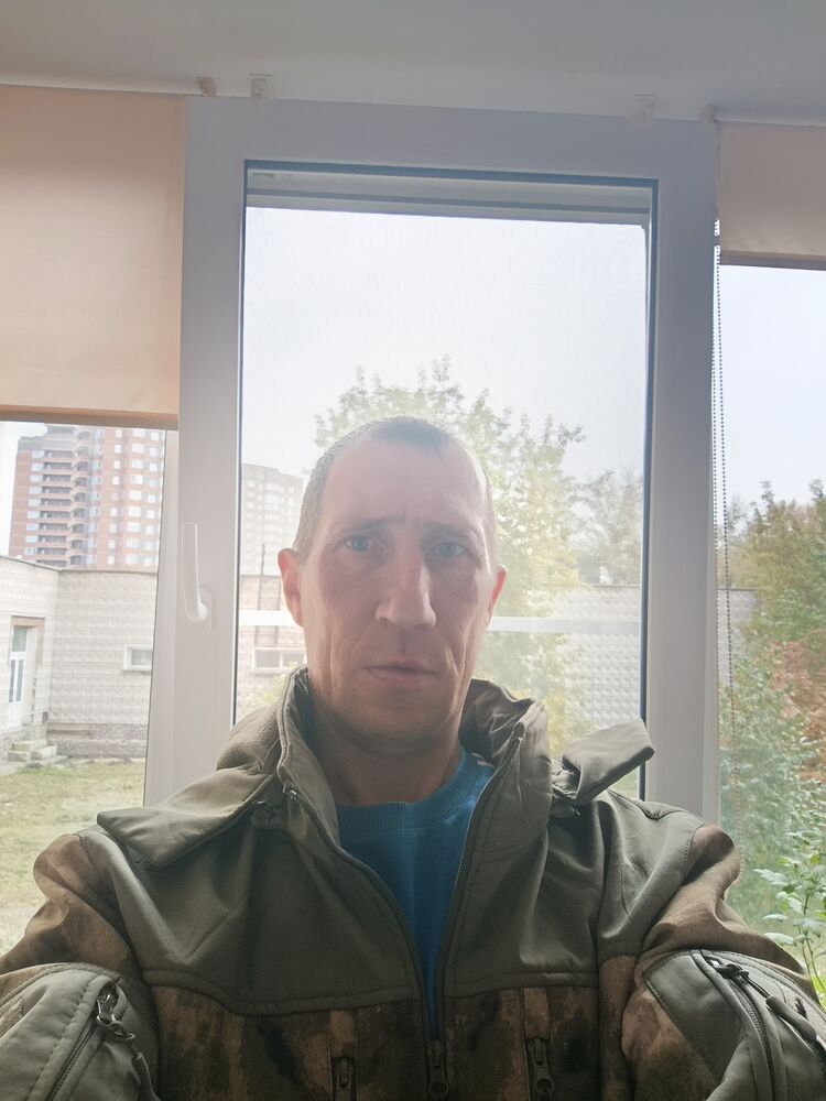  46332972  , 41 ,    