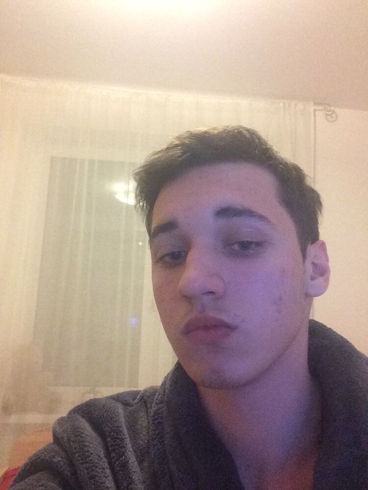  6772942  , 28 ,    