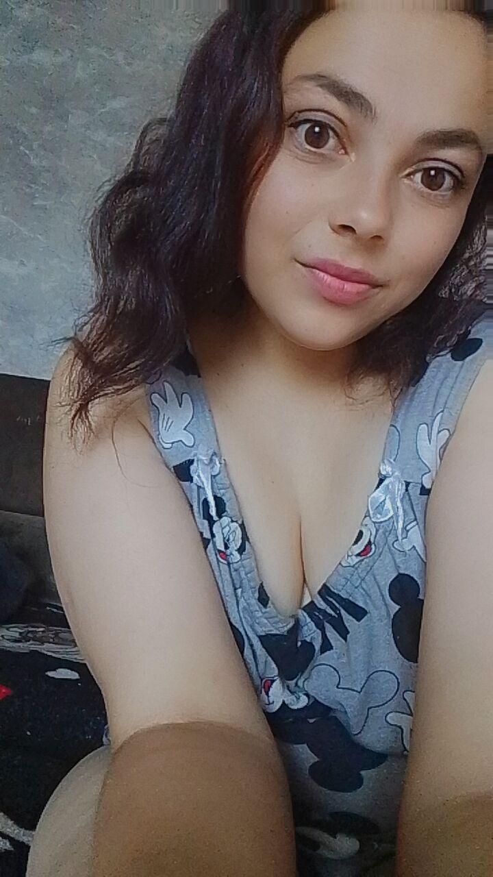  53085982  Anna, 27 ,    