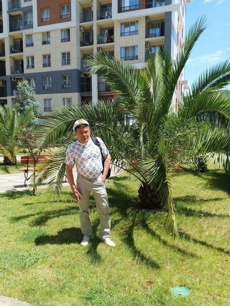  44216252  Valera, 62 ,    
