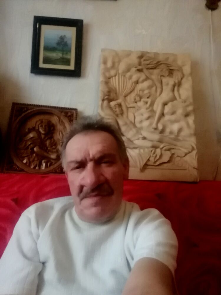  49060972  , 62 ,    