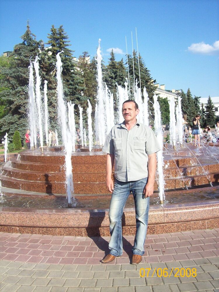  8502522  Valera, 64 ,    