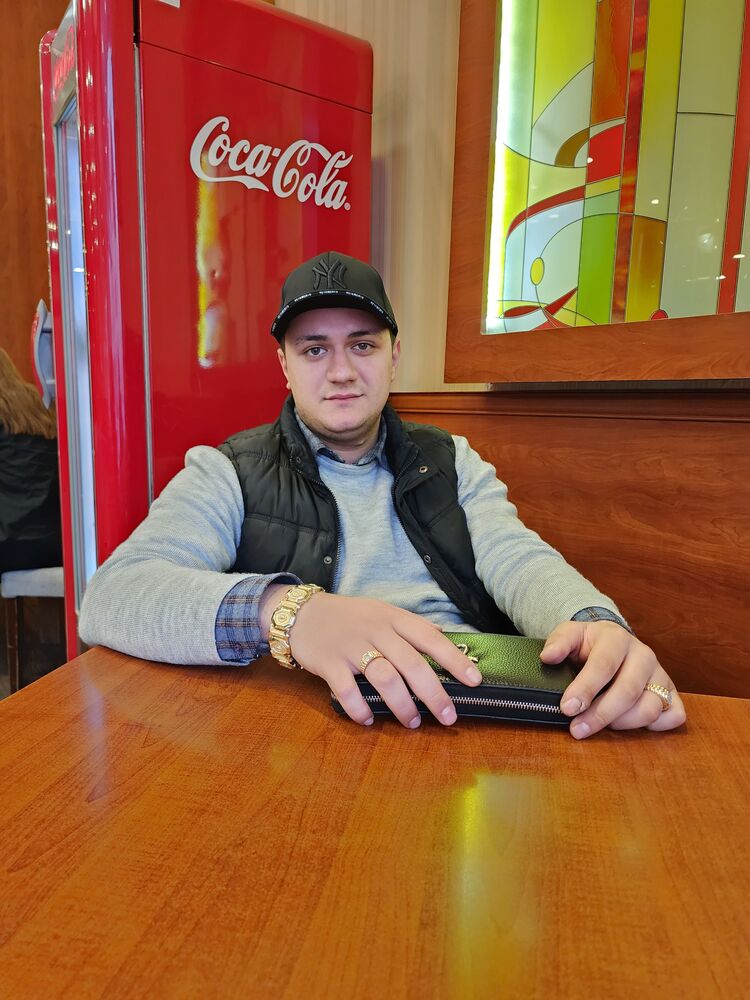  ,   Albert, 24 ,   ,   , c , 