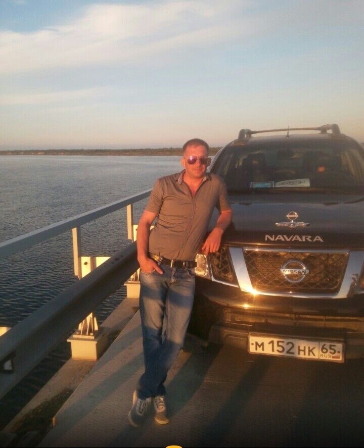  ,   Anton, 42 ,   ,   , c 