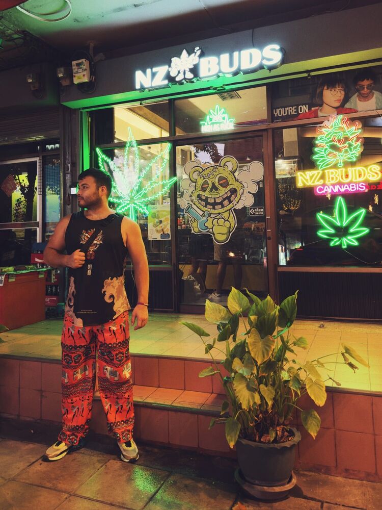  ,   El Macho, 32 ,   ,   , c , 